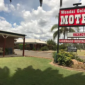 Motel Colonial & Ivory's Restaurant