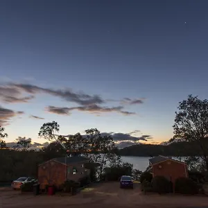 Holiday park Lake Monduran