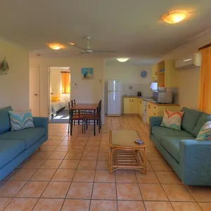 Aparthotel Dolphin Waters